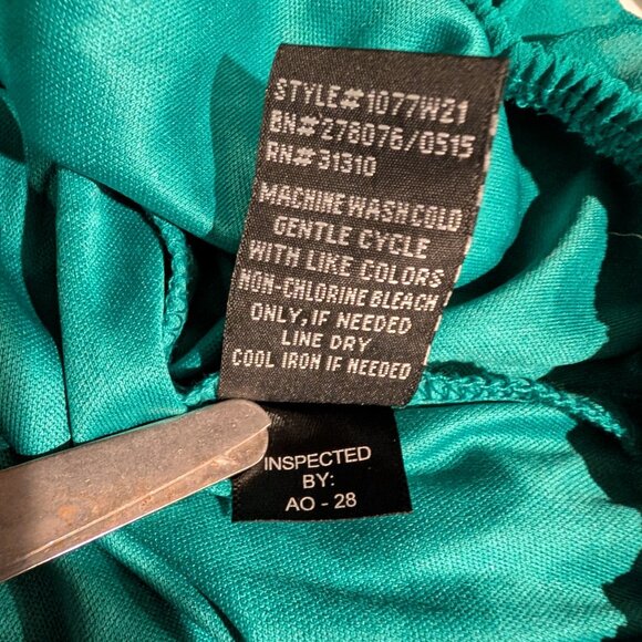 by & by Women's Large Blouse Top Shirt Emerald Green Bell Sleeve - Picture 10 of 11